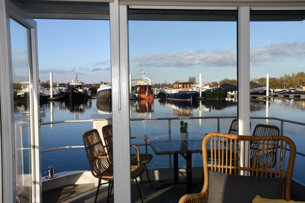 Vila Tiny Floating House Ibiza Maastricht Exteriér fotografie