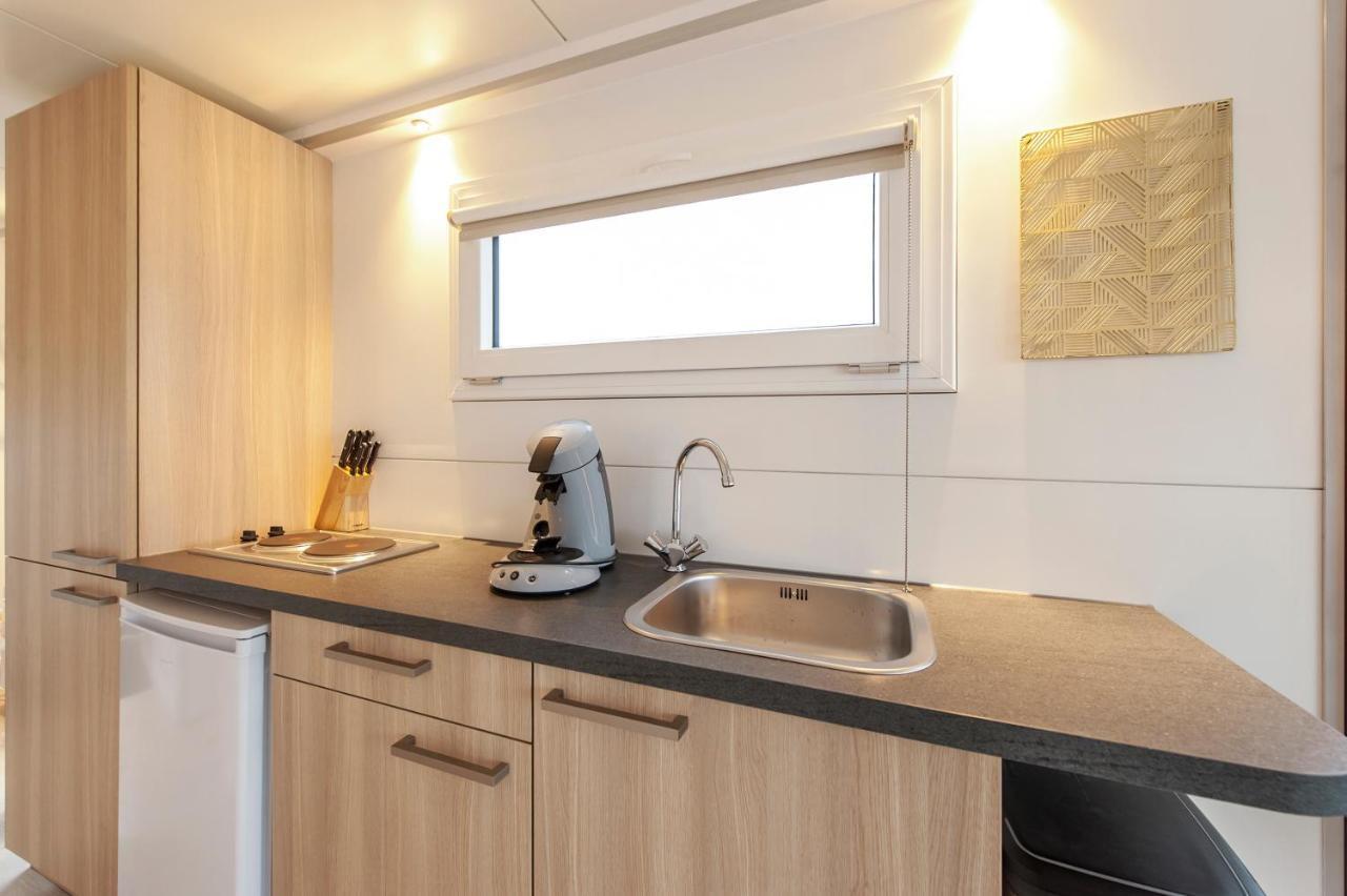 Vila Tiny Floating House Ibiza Maastricht Exteriér fotografie