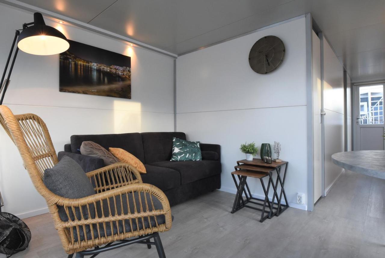 Vila Tiny Floating House Ibiza Maastricht Exteriér fotografie